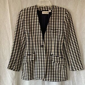 SOLD Anne Klein Vintage Black and White Houndstooth Women's Jacket